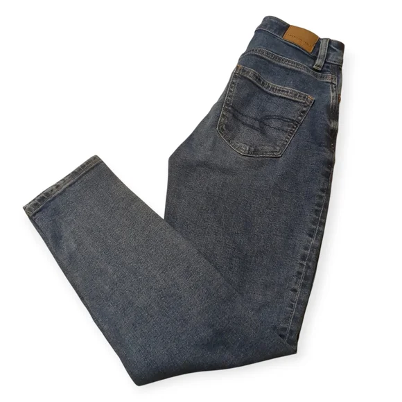 American Eagle Outfitters Mom Jeans - Picture 1 of 7